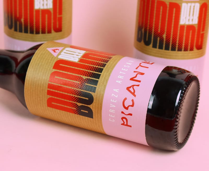 Etiqueta en cerveza artesana