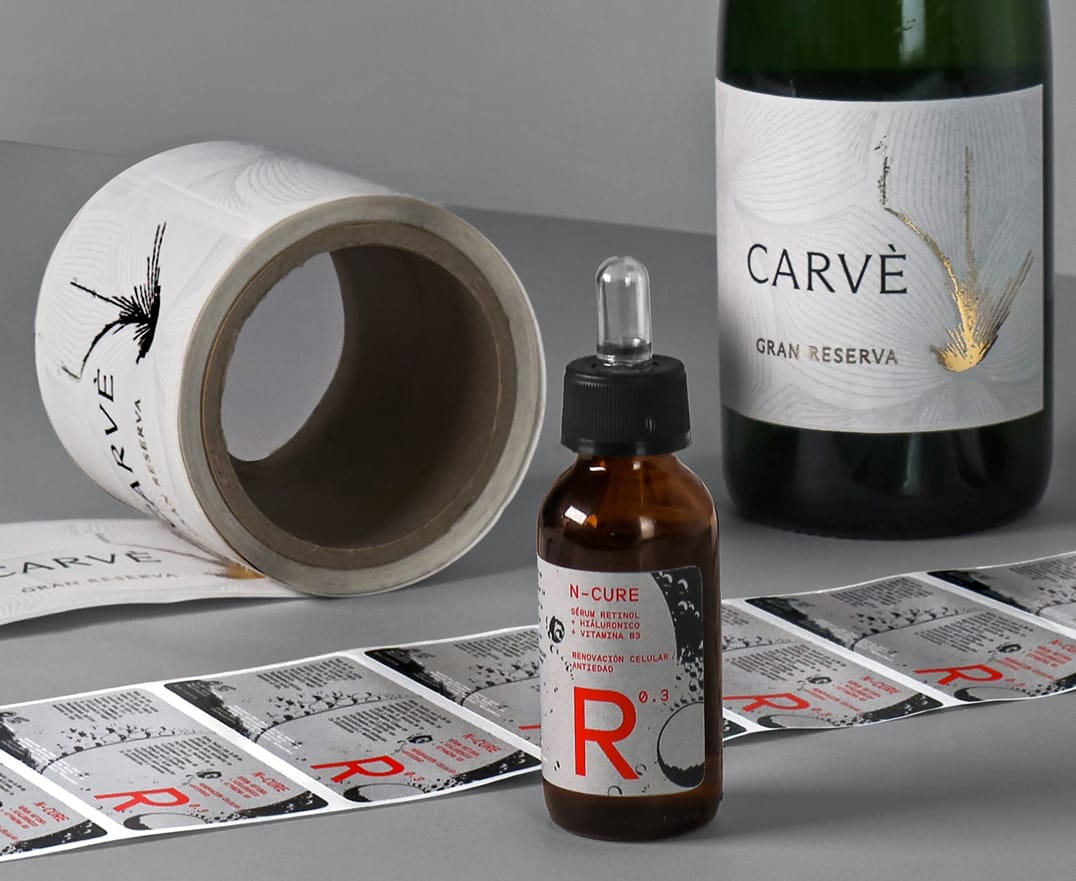 Etiquetas en botellas