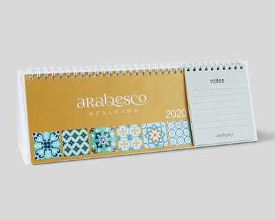 Calendarios de mesa con notas